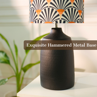 Exquisites Hammered Metal Base — thumbnail