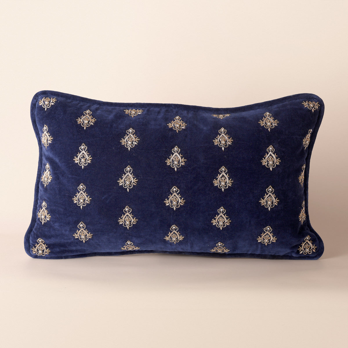 SAPPHIRE Oblong Cushion, Velvet, 12 x 20 Inch, Blue, Velvet Luxe