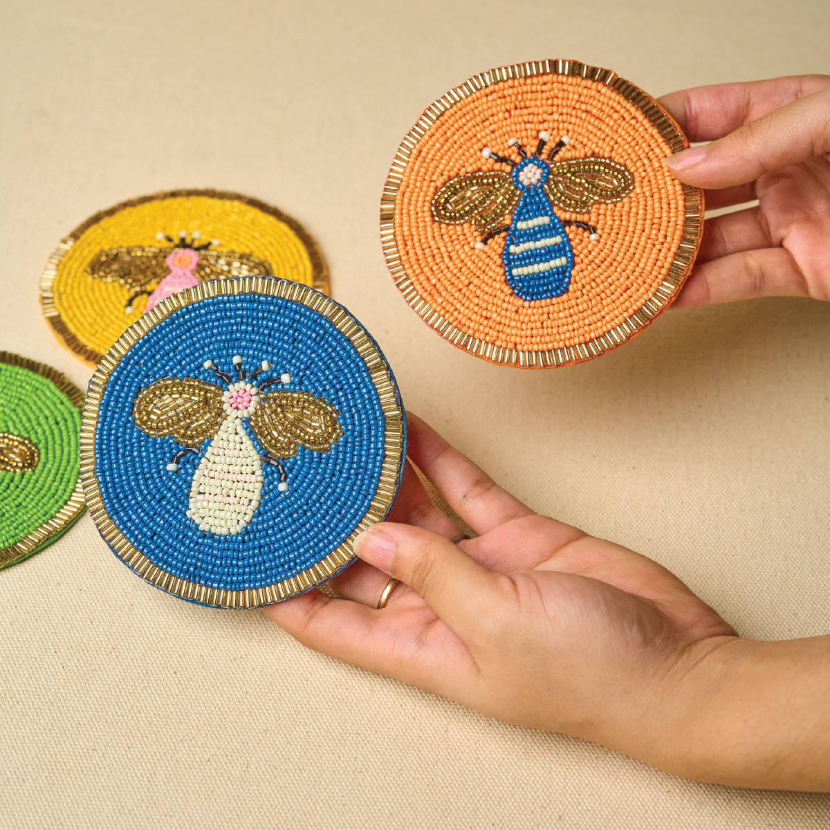 Honey Bee Coaster Set – Handcrafted Wooden Drink Mats for Tables