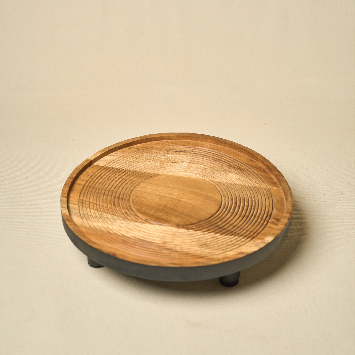Round Wooden Ribbed Platter